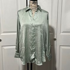 Women's Zara Mint Green Button Up Long Sleeve Blouse Size Small New With Tags And In New Condition Never Used Or Worn, Has Been Sitting In My Closet But I Moved Out Of State And Now It Doesn't Fit My Closet Cause It's Freezing. Originally $35.90 With No Damage Of Any Kind Such As Rips, Stains, Holes, Discoloration, Etc... Made Out Of 100% Polyester Zara Blouse With Button Closure For Daywear, Formal Zara Tops With Button Closure, Elegant Zara Tops With Button Cuffs, Chic Zara Blouse With Button Cuffs, Zara Formal Tops With Buttons, Zara Formal Blouse With Buttons, Zara Formal Tops With Button Closure, Chic Zara Blouse With Button Closure, Elegant Zara Blouse With Button Closure