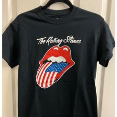 The Rolling Stones Graphic Tee Forever 21 Graphic Print Crew Neck T-shirt, Forever 21 Short Sleeve Graphic T-shirt, Forever 21 Black Short Sleeve Top, Forever 21 Graphic Print T-shirt For Streetwear, Forever 21 Black Crew Neck T-shirt, Trendy Black Forever 21 T-shirt, Forever 21 Black Short Sleeve T-shirt, Forever 21 Black Casual T-shirt, Forever 21 Casual Black T-shirt