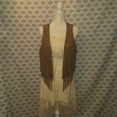 Bnwt A&F Faux Suede Fringe Vest Paid $68+Tax If You Have Any Questions Or Would Like To See Additional Photos Don't Hesitate To Ask! Fitted Sleeveless Outerwear For Festival, Fitted Brown Summer Outerwear, Fitted Beige Outerwear For Festivals, Beige Spring Festival Outerwear, Beige Festival Outerwear For Spring, Chic Fitted Outerwear For Festivals, Chic Fitted Festival Outerwear, Chic Spring Festival Outerwear, Chic Festival Outerwear For Spring