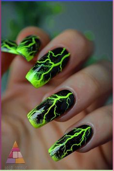 Chic and Elegant Nail Art Styles for the Modern Woman Lightning Nail Design, Neon Design Nails, Neon Green Nails Design, Neon Gel Nails, Green Spring Nails, Lightning Nails, Silk Wrap Nails, Neon Nail Art, Neon Green Nails