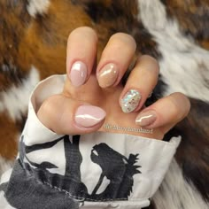 September Nails Sparkle, September Nails Designs Short, Speckled Gel Nails, Glitter Cuticle Nails Half Moons, Gold Speckled Nails, Speckled Easter Egg Nails, Tips Hair Color, Short Pointy Nails, Hair Styles For Short Hair