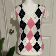 Tommy Hilfiger V-Neck Argyle Short Sleeve Shirt -Y2k- Nwt Size: Xs -White/Pink/Black/ Gray -100% Cotton -All Tags Attached, Perfect Condition Never Worn Tommy Hilfiger Sweatshirt, Blue Striped Top, Cowl Neck Sweatshirt, Shirt Y2k, Denim Blouse, Tommy Hilfiger Shirts, Tommy Hilfiger Tops, Tommy Hilfiger Jeans, Red Hoodie