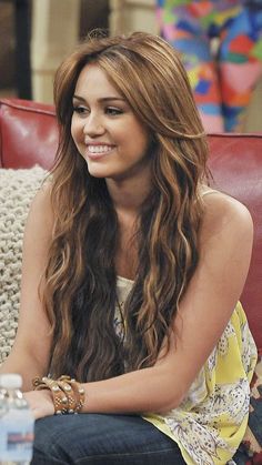 Hannah Montana Hair, Miley Cyrus Long Hair, Miley Cyrus Brown Hair, Old Miley Cyrus, Miley Cyrus Hair, I Asked God, Grand Prince, Miley Stewart, Red Hair Inspo