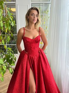 Homecoming Dresses Bodycon, Teuta Matoshi, Rose Gown, Formal Prom Dresses Long, Formal Prom Dresses, Pleated Gown, Ruffle Gown, Beach Wedding Dress Boho, Tulle Ball Gown