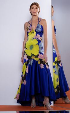 Winter Typ, June 1st, Halter Maxi Dress, Halter Maxi, Fall 2022, Mode Inspiration, Pre Fall, Colorful Fashion, Moda Operandi