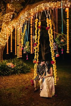 Elements Outfit, Mehndi Event, Sri Lankan Wedding, Haldi Decoration, Photowall Ideas, Haldi Decor, Wedding Entrance Decor