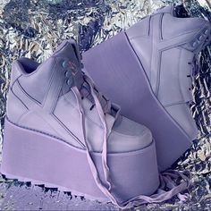 New Yru Qozmo Platform Sneakers In Lilac. Gorgeous Color!!! Hard To Photograph Though... 4.25” Heel And A 3.75” Platform. Completely Monochrome! These Are Freakin’ Bomb!!!! Sizes 5-9 Available At Time Of Posting. Tts These Go With All Your Sugar Thrillz X Dolls Kill Looks!!! *No Offers - Price Is Final Vaporwave Room Decor, Accessories Moodboard, Cute Platforms, Cute Baddie Pfp, Drip Shoes, Vaporwave Room, Cat Ear Headset, Baddie Pfp, Pastel Clothing