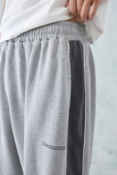 Urban Style Baggy Joggers With Side Pockets, Baggy Gray Joggers With Elastic Waistband, Iets Frans Joggers Outfit, Gray Streetwear Joggers With Comfort Waistband, Iets Frans Grey Joggers, Grey Panels, Jogger Pants, Jogging, Urban Outfitters