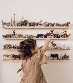 Kids Rooms Inspo, Baby Room Inspiration, Playroom Design, Nursery Room Inspiration, Kids Room Inspiration, Baby Box, Nursery Baby Room, Toddler Bedrooms, Very Scary