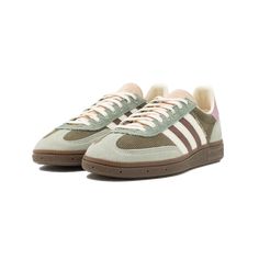 Adidas Handball Spezial Silver Green Magic Mauve – COLLECT Adidas Handball Spezial, Adidas Handball, Green Magic, Adidas Spezial, White Magic, Sneaker Games, Black Sand, A Bathing Ape, Adidas Gazelle