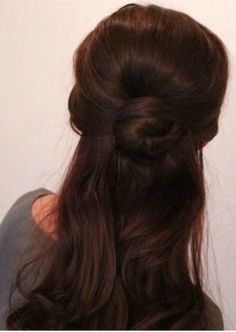 Elegant half-up, half p-down bun Half Up Half Down Hair Brown, Half Up Half Down Hair Elegant, Half Up Half Down Brown Hair, Half Up Half Down Hair Bun, Half Up Half Down Bun, Half Up Bun, Dream Hair, Pretty Hair, Half Up Half Down