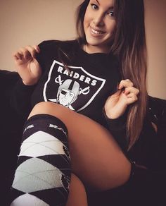 #Raiders babe Raiders Cheerleaders, Raiders Stuff, Raiders Baby, Oakland Raiders Football, Raiders Girl, American Football League, Gangster Girl, Tattoed Women, Raiders Fans