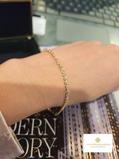 Gift yourself or your special someone this lovely Sparkly  3 Carat Face Donut Tennis Bracelet.  *Karat: 18 Karat *Material: Natural Diamond and 18K Gold *Diamond Carat: 1Ct *Clarity: SI *Color: G-H *Length: 7 Inches *Width:  💎NOT Enhanced, NOT Sapphire, NOT Moissanite ,  NOT Swarovski, NOT Lab grown Diamond, NOT Manmade, NOT Simulated, NOT Gold Plated. 🔶️Some photos might be enlarged to get an accurate description and image. Pls see the item's description before checking out. Please review all photos and measurements carefully and ask as many questions as you'd like PRIOR to ordering your items.  S H I P P I N G WE SHIP WITHIN 24 HOURS. Free shipping in the US and International order. Round Cut Diamond Gold Bracelet For Anniversary, Anniversary Gold Bracelet With Round Cut Diamond, Gold Bracelet With Brilliant Cut For Anniversary, Anniversary Gold Bracelet With Round Brilliant Cut, Anniversary Gold Bracelet With Brilliant Round Cut, Anniversary Gold Bracelet With Brilliant Cut, 14k Gold Diamond Bracelet For Anniversary, 14k Gold Round Cut Diamond Bracelet For Anniversary, Diamond Gold Bracelet As Gift