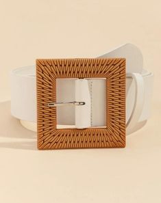 White Belt Bamboo Style Buckle Off White Belt Farfetch, Luxury Designer White Belt, Head Shop, White Belt, Dressy Dresses, Buckle Belt, White Casual, Online Clothing Stores, Belt Buckles