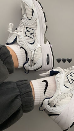 Trendy Shoes Sneakers, Nike Shoes Girls, Shoe Wishlist, Cute Nike Shoes, Girly Shoes