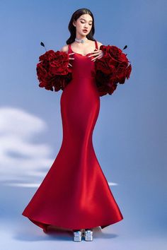 Dresses For Gala Events, Red Gala Dresses, Flower Gown, Applique Flower, Mean Blvd, Floor Length Dress, Gowns Of Elegance, Lace Midi, Dolce E Gabbana