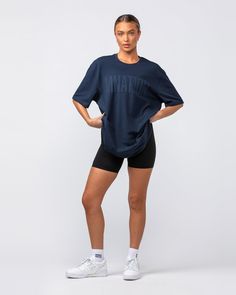 Get ready to take on the gym in style with the must-have Oversized Tonal Tee! Its oversized fit adds a modern edge to your workout and everyday outfits. - True to size (Oversized fit)- Oversized & Slouchy Fit- Like your tees less oversized? Size down- Drop shoulders- Lightweight Tonal Fabric- 98% Cotton 2% Elastane Model: Jake - 183cm, wears Large Top & Medium Bottoms Model: Sophie - 163cm, wears Small Mens (XS Bra & Small bottoms- Womens) Gym Oversize Outfit, Oversized Gym Outfit, Fitness Outfits Women Gym, Oversize Tshirt Outfits, Gym Ideas, Gym Outfits, Cropped Joggers, Long Sleeve And Shorts, Gym Shirts