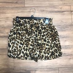 Animal Print Shorts Summer Leopard Print Stretch Bottoms, Leopard Print Summer Shorts, Leopard Print Stretch Bottoms For Summer, Leopard Print Stretch Shorts For Summer, Summer Stretch Shorts In Leopard Print, Stretch Leopard Print Bottoms For Summer, Summer Stretch Leopard Print Shorts, Stretch Leopard Print Shorts For Summer, Trendy Leopard Print Shorts For Spring