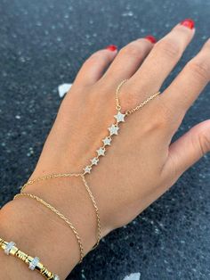 Dainty Hand Chain Bracelets Gold Plated Hand Chain Silver Stars Bracelets Hand Cahin Star Shaped Chain Jewelry For Party, Star-shaped Chain Jewelry For Party, Silver Star Bracelet, Hand Chain Bracelet, Bracelets Gold, Chain Bracelets, Chain Silver, Star Bracelet, Hand Chain