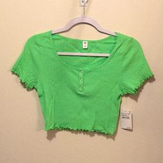 Never Been Worn New With Tags Trendy Green Crop Top For Everyday, Purple Fits, Nike Sweater, Purple Shirt, Long Sleeve Blouse Pattern, Cropped Tube Top, Cami Crop Top, Light Blue Sweater, Floral Crop Tops