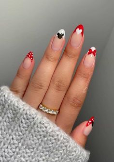 Disney Christmas Nails