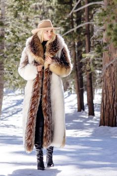 Arctic Wolf, Full Length Coat, Faux Fur Throw Blanket, Fabulous Furs, Longline Coat, Faux Fur Throw, Faux Fur Coat, Shawl Collar, Jeans And Boots