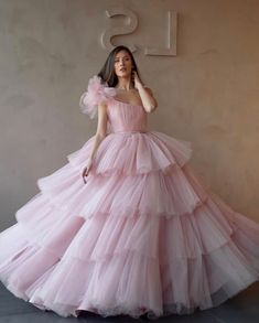 Layered Tulle Prom Dress, Wedding Dress Trumpet, Modest Prom Dresses, Mode Ulzzang, Popular Prom Dresses, 2021 Prom Dresses, Modest Prom, Dresses Ball Gown, Fashion Gowns