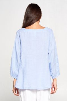 "- Square neck top - Loose flowy fit - 3/4 sleeves - Comfortable breezy - Great for any occasion - 100% linen - Made in USA Size measurements Style was measured laid flat. Please multiply by two to get approximate circumference *Small bust : 20.5\" waist : 22.5\" bottom \" 29\" length : 26\" sleeve : 19\" *Medium bust : 21.5\" waist : 23.5\" bottom : 29.5\" length : 26.25\" sleeve : 19\" *Large bust : 22.5\" waist : 24.5\" bottom : 30\" length : 26.5\" sleeve : 19.5\" *XL bust : 23.5\" waist : 2 Short Tank Top, Match Point, Linen Crops, Square Neck Top, Linen Blouse, Large Bust, Small Bust, Wrap Skirt, Cute Tops