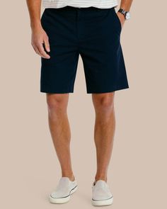 The front view of the Men's New Channel Marker 9 Inch Short by Southern Tide - True Navy Preppy Boys Outfits, Preppy Boys, Intracoastal Waterway, Coastal Lifestyle, Stretch Cotton Fabric, Southern Tide, Khaki Shorts, Sports Shirts, Stretch Cotton