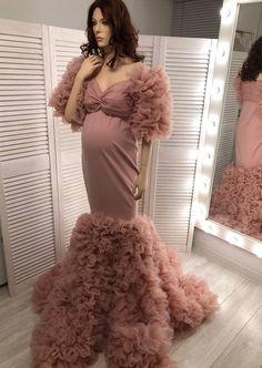 Розово-розовое платье для беременных с длинными рукавами для - Etsy Peach Ruffled Dresses For Wedding, Peach Ruffled Wedding Dress, Feminine Pink Tulle Gown, Pink Fitted Maternity Dress For Party, Fitted Pink Gown With Ruffles, Pink Fitted Maternity Dress For Wedding, Pink Fitted Gown With Ruffles, Fitted Blush Tulle Dress, Blush Tulle Dress With Ruffles