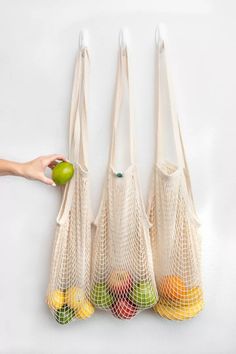 ECOBAGS Original Long Handle Mesh String Tote Bag | Urban Outfitters Bread And Wine, Embroidered Duvet Cover, Sustainable Bag, Sustainable Shopping, Brand Studio, Bar Items, String Bag, Cotton String, Eco Bag