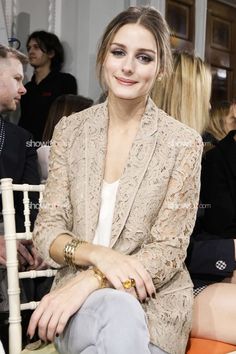 Lace Dress Casual, Kebaya Dress, Lace Blazer, Hijab Styles, Lace Outfit, Olivia Palermo, Casual Lace, Lace Fashion, Style Outfits