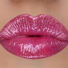 Butter Gloss, Lip Color Makeup, Dark Red Lips, Nice Lips, Lipstick Art, Color Makeup, Kissable Lips, How To Apply Lipstick, Hot Lips