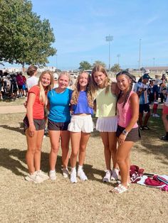 Preppy Outfits On People, Tennis Camp Aesthetic, Preppy Tennis Outfits Aesthetic, Preppy Camp Outfits, Preppy Summer Camp Outfits, Tennis Skirt Outfit Preppy, Preppy Tennis Outfit, Summer Lululemon Outfits, Preppy Summer Camp