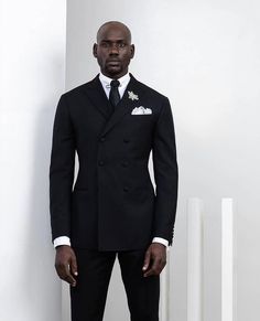 Black Suit Men, Classy Suits, Designer Suits For Men, Dapper Gentleman, Mens Casual Dress Outfits, Dapper Men, Fashion Suits For Men, Classic Suit, Sharp Dressed Man