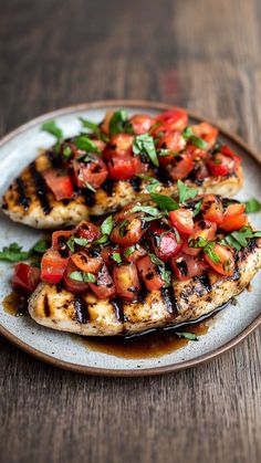 Bruschetta Chicken Recipe Fresh Tomato And Chicken Recipes, Chicken With Mozzarella And Tomato, Best Bruschetta, Salsa Easy, Chicken Bruschetta, Chicken Bruschetta Recipe, Chicken Tomatoes, Easy Bruschetta, Bruschetta Toppings