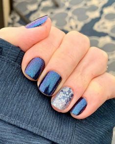 Blue Nails Winter, Colorstreet Combos, Nail Combos, Mani Ideas, Nail Color Combos, Nail Goals, Awesome Nails, Christmas Gel Nails, Nail Stuff