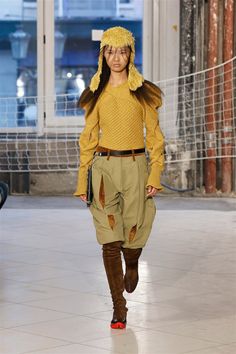 Kiko Kostadinov Ready To Wear Fall Winter 2024 presented during Paris - Ready To Wear Fall Winter 2024 Source Winter Nails Design, Winter Nails Ideas, Outfits 2014, Winter Palette, Kiko Kostadinov, Trendy Outfits Winter