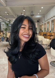 Wispy Bangs Round Face, Wispy Bangs Hairstyles, Blonde Hair With Fringe, Medium Black Hair, Short Hair Black, Bangs Hairstyles, Women's Hairstyles