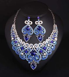 Whether you are the bride to be, or a bridesmaids, or the mother of the bride, this Bridal Jewelry is perfect for just about anyone! African Wedding Jewelry, Jewelry Dress, Glamorous Jewelry, Rhinestone Jewelry Set, Bride Necklace, Bridal Accessories Jewelry, Crystal Jewelry Sets, Wedding Jewellery Collection, Prom Jewelry