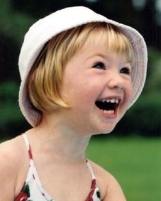 I know this isn't her, but doesn't this cute little girl make you think of what Doris Day could have looked like as a child? BEAUTIFUL!!! Great Smiles, Kids Laughing, Smiles And Laughs, People Laughing, Just Smile, All Smiles