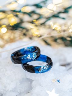 Discover the allure of our unique Black and Blue Faceted Resin Ring, an exemplary piece of artisan jewelry suitable for both men and women. Featuring an intricate mix of black and blue resin tones, imbued with sparkling silver flakes for added elegance. Our resin ring's faceted design enables it to be perfectly stackable, making it a versatile addition to any ring collection. Its comfortable fit and striking aesthetic make it an affordable alternative for a promise ring or a thoughtful gift for Faceted Design, Promise Rings For Her, Resin Ring, Gold Flakes, Thumb Rings, Ring Collections, Perfect Ring, Resin Jewelry, Promise Rings