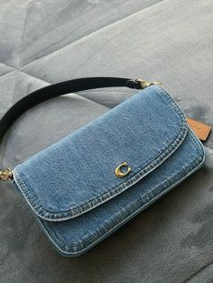 Denim Designer Bag, Denim Coach Bag, Coach Denim Bag, Denim Purse Outfit, Denim Bag Outfit, Coach Denim, Unique Handbag, Denim Bags