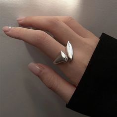 Odd Geometric Adjustable Ring in Silver - Mounteen Big Rings For Women, Drop Ring, Ring Model, Ring Settings Types, Adjustable Jewelry, Rings Jewelry Fashion, Trendy Ring, Geometric Ring, Big Rings