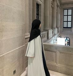 abaya outfit
abayas
hijabi outfit Hijabi Styles, Muslimah Photography, Abaya Hijab, Hijabi Outfit, Modest Outfit Ideas, Mecca Wallpaper, Hijab Outfits, Hijabi Aesthetic, Hijabi Style