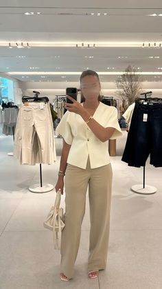 #outfits #ootd #outfitoftheday #outfitstyle Inspi Outfit, Cute Professional Outfits, Cute Modest Outfits, Modest Summer Outfits, Business Casual Outfits For Work, Neue Outfits, Classy Work Outfits, Classy Casual Outfits