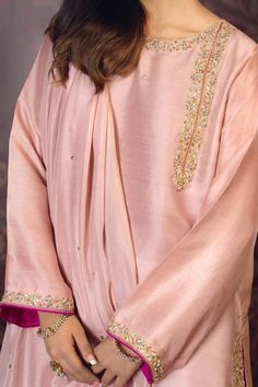 Pop Color, Pakistani Dresses Casual, Pakistani Fashion Party Wear, Dress Neck Designs, Sleeves Designs For Dresses, Kurta Designs Women, Pakistani Bridal Dresses, Simple Pakistani Dresses, Embroidery Suits Design