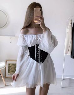 Corset Fashion Outfits, Bro Code, Pirate Outfit, Corset Outfit, Old Fashion Dresses, Dresses Formal Elegant, Prom Dress Inspiration, Fantasy Dress, Simple Trendy Outfits