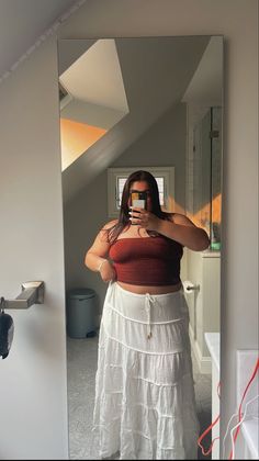 Long Skirts On Plus Size, Long Skirts Plus Size Outfit, Boho Skirt Outfit Plus Size, Long Skirt Instagram Pictures, Flowy Skirt Outfit Aesthetic, Spring Break Outfits Plus Size, Long White Skirt Outfit Plus Size, Long White Boho Skirt Outfit, Tube Top Outfit Midsize