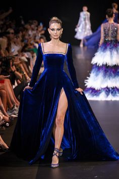 Gowns Dresses Indian, Era Victoria, Long Sleeve Ball Gowns, Georges Hobeika, Beautiful Gowns